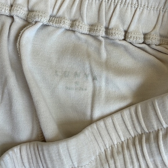 Lunya shorts - Picture 3 of 3